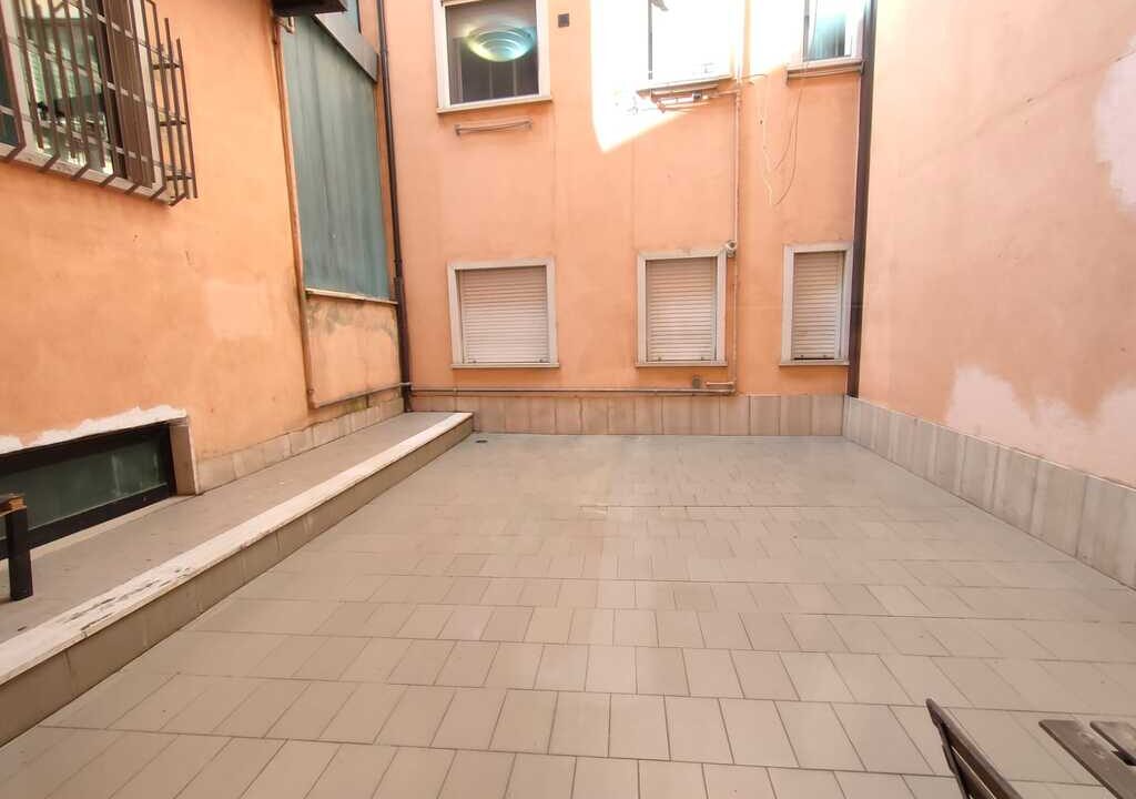 1664807646848