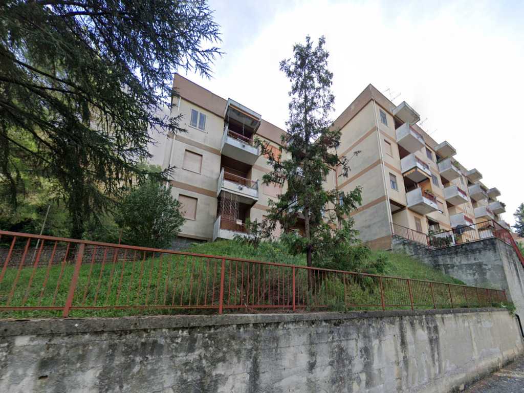 Via Enrico Isernia