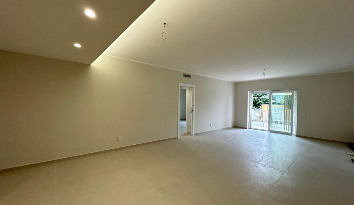 WhatsApp Image 2025-10-21 at 10.13.21 (1)