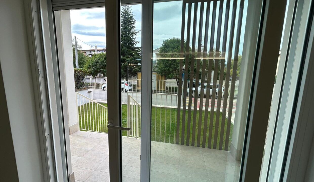 WhatsApp Image 2025-10-21 at 10.13.22 (1)