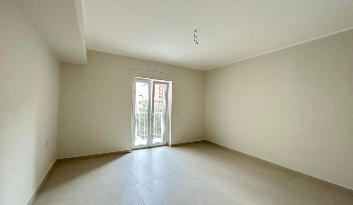 WhatsApp Image 2025-10-21 at 10.13.23 (3)