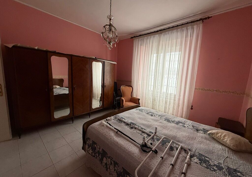 WhatsApp Image 2025-11-21 at 11.22.29