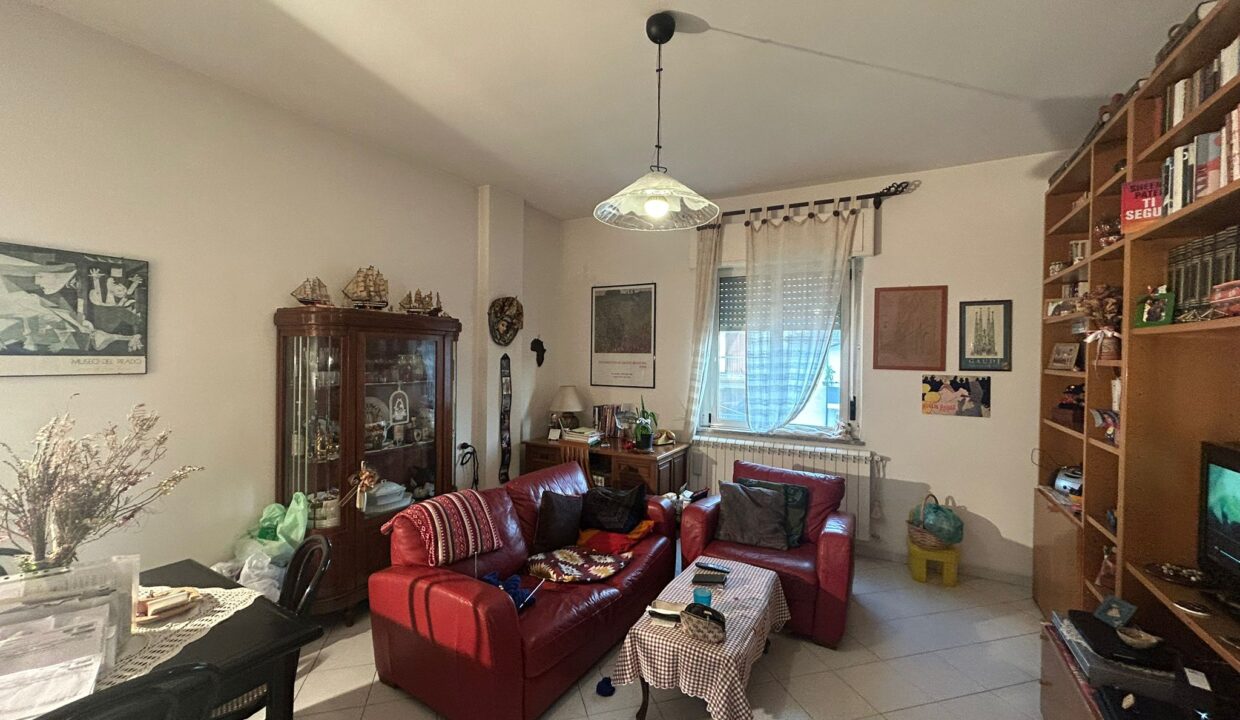 WhatsApp Image 2025-12-01 at 16.17.52