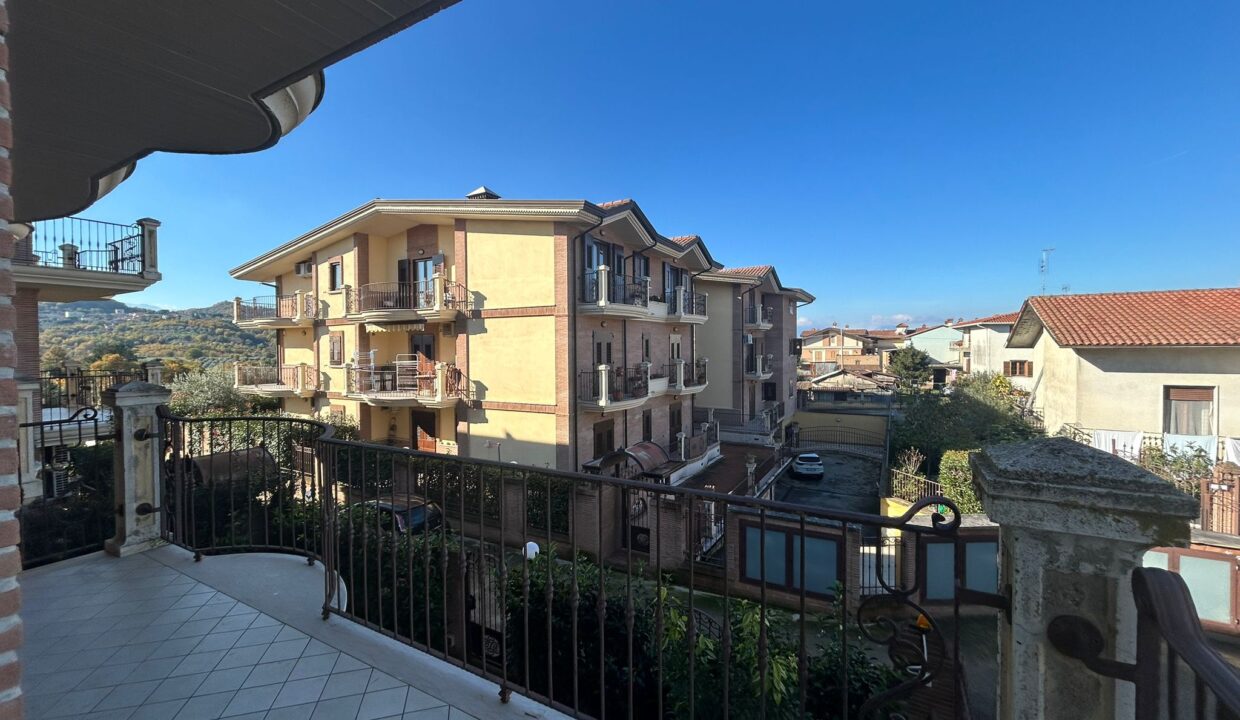 WhatsApp Image 2025-12-06 at 12.03.59 (2)