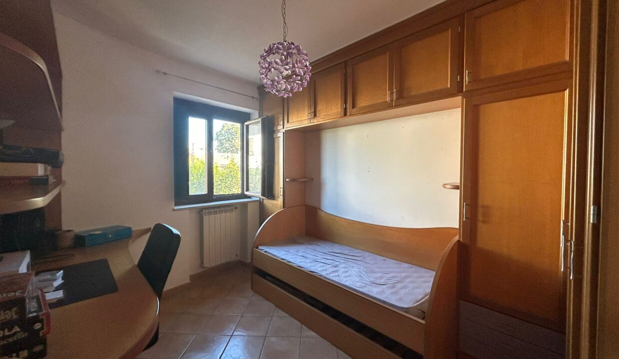 WhatsApp Image 2025-12-06 at 12.04.00