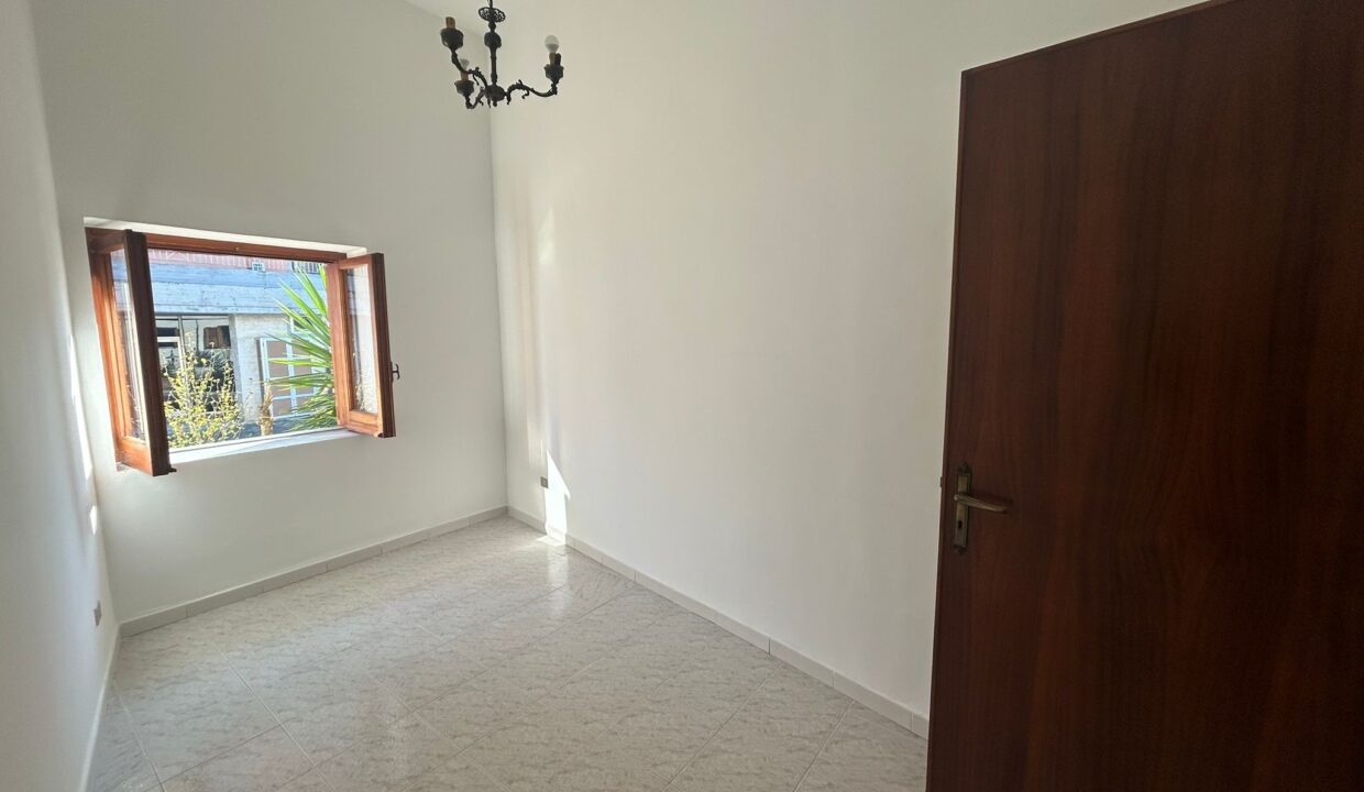 WhatsApp Image 2025-12-10 at 11.21.15 (1)