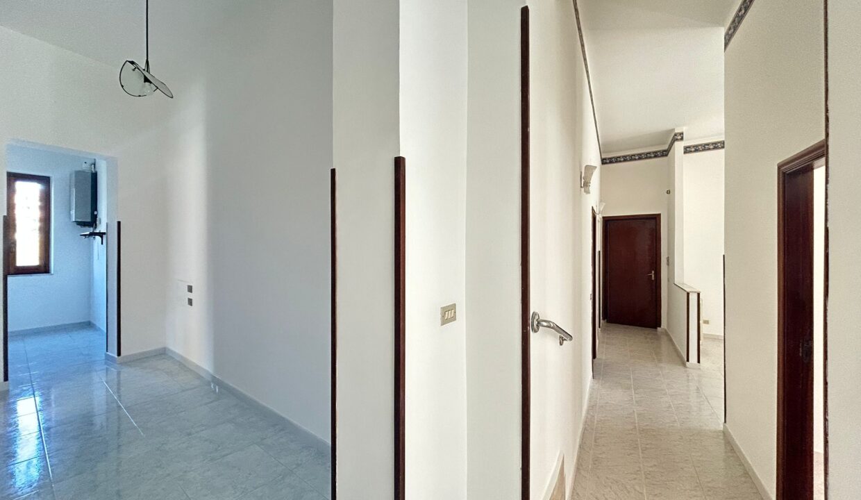 WhatsApp Image 2025-12-10 at 11.21.18 (2)