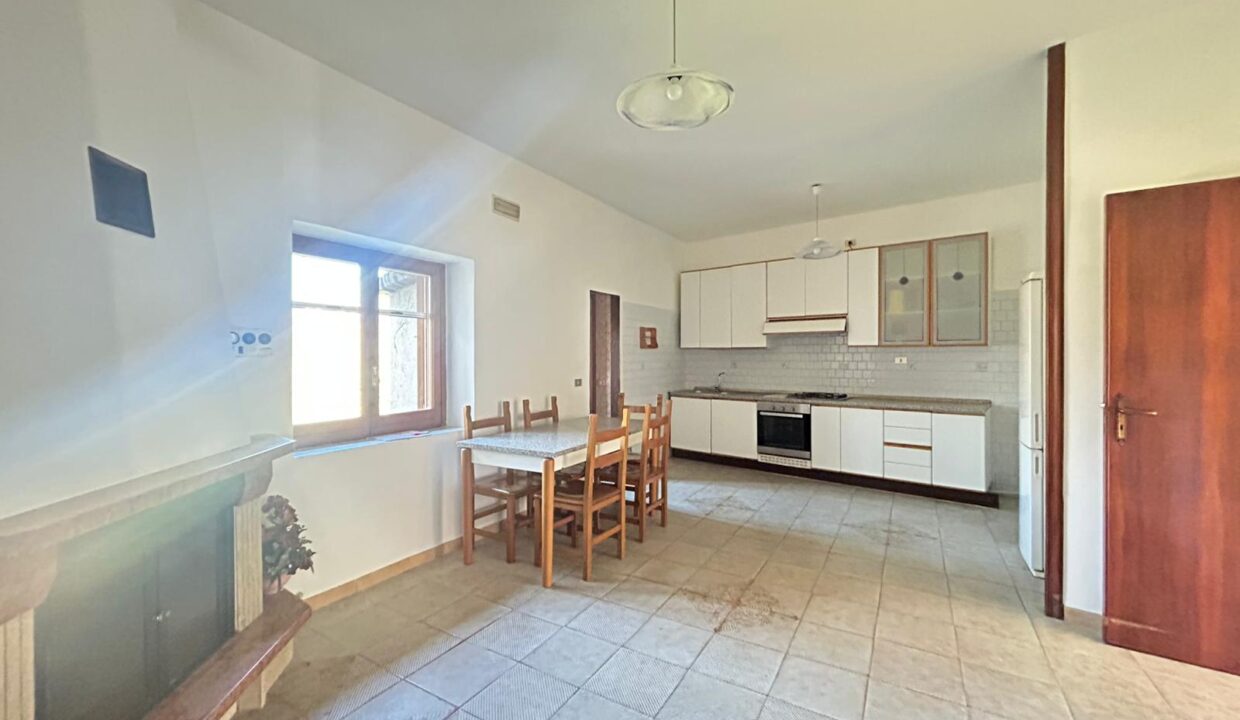 WhatsApp Image 2025-12-10 at 11.21.19