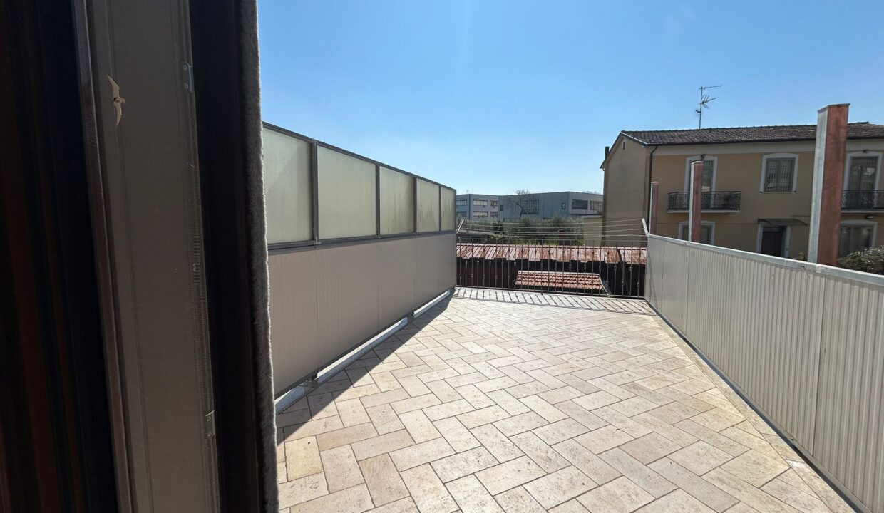 WhatsApp Image 2026-04-18 at 10.23.55 (1)